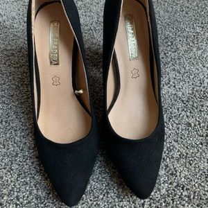 NWT- Black suede high heels